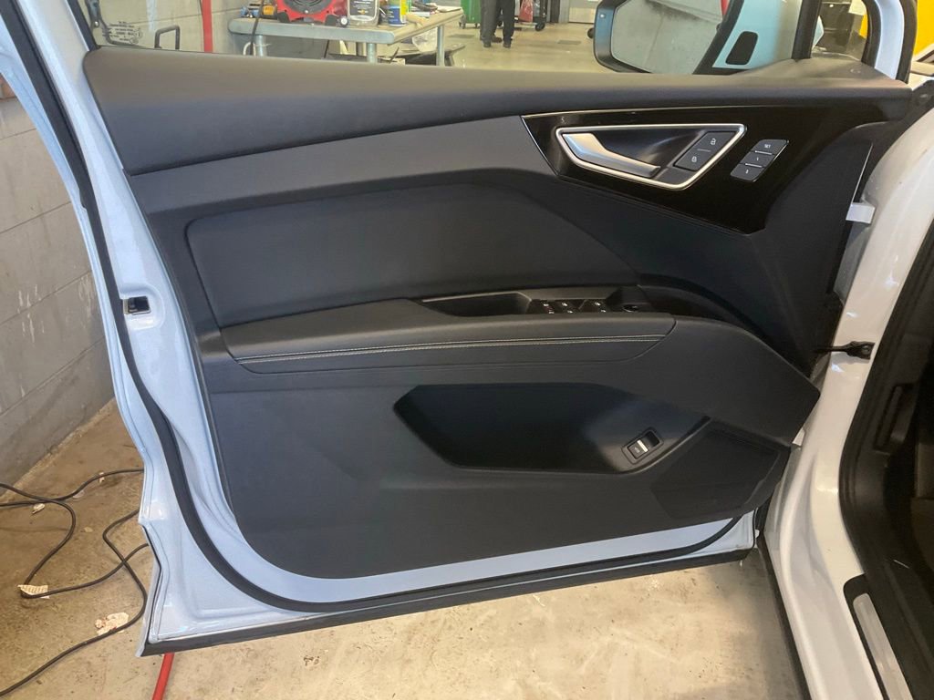 Used 2022 Audi Q4 e-tron Prestige AWD/4WD image 10