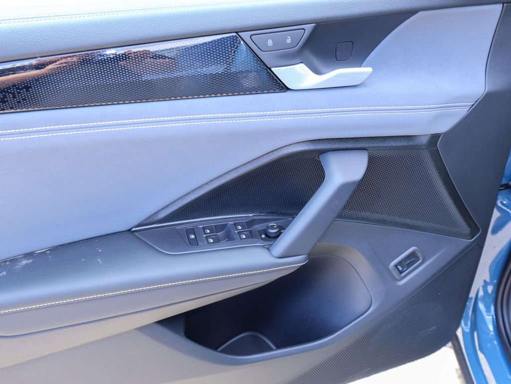 New 2026 Volkswagen Tiguan SE AWD/4WD image 15