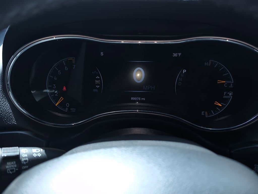 Used 2020 Jeep Grand Cherokee Altitude image 17