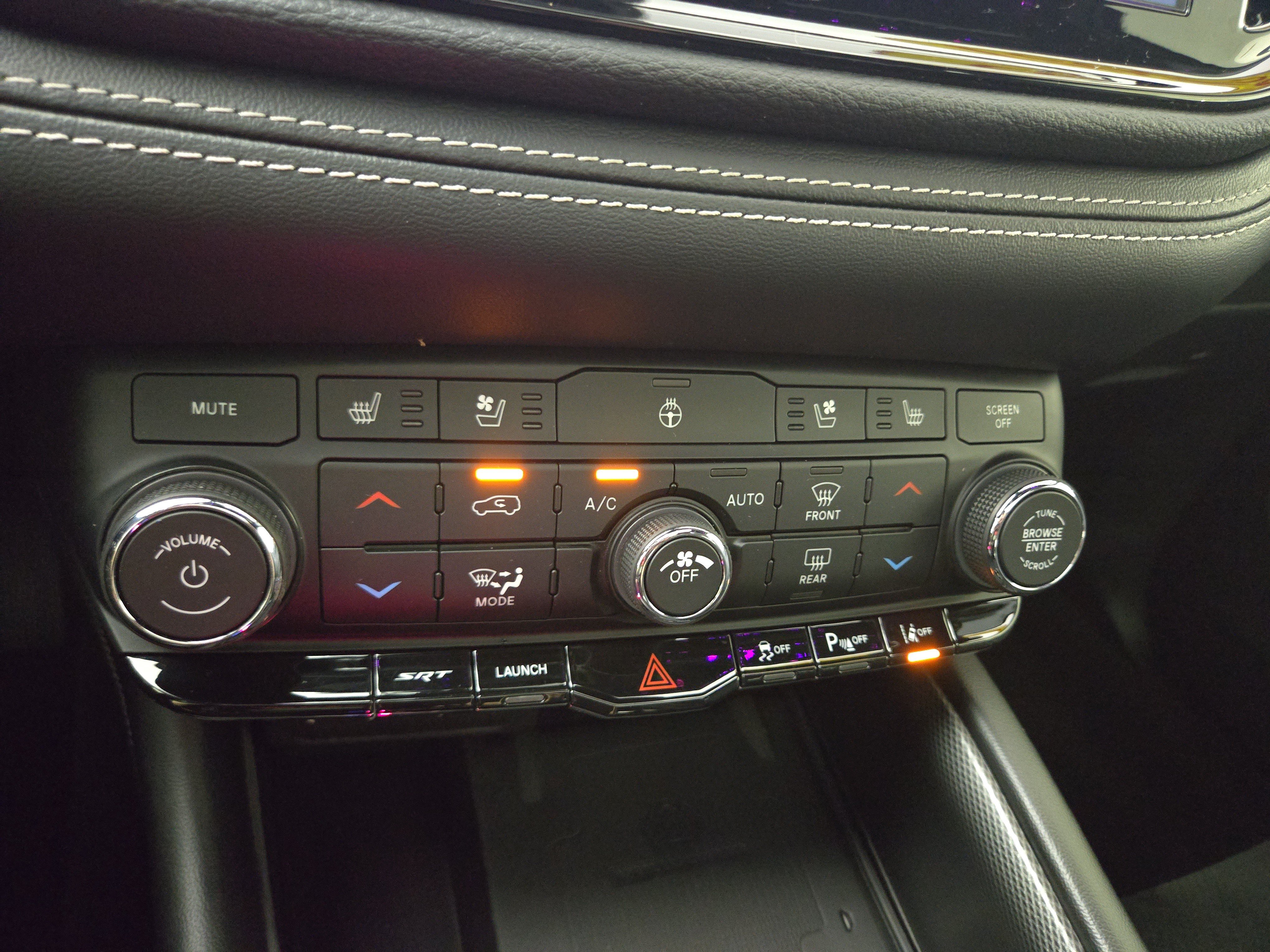 Used 2021 Dodge Durango SRT Hellcat w/ Technology Group AWD/4WD image 29