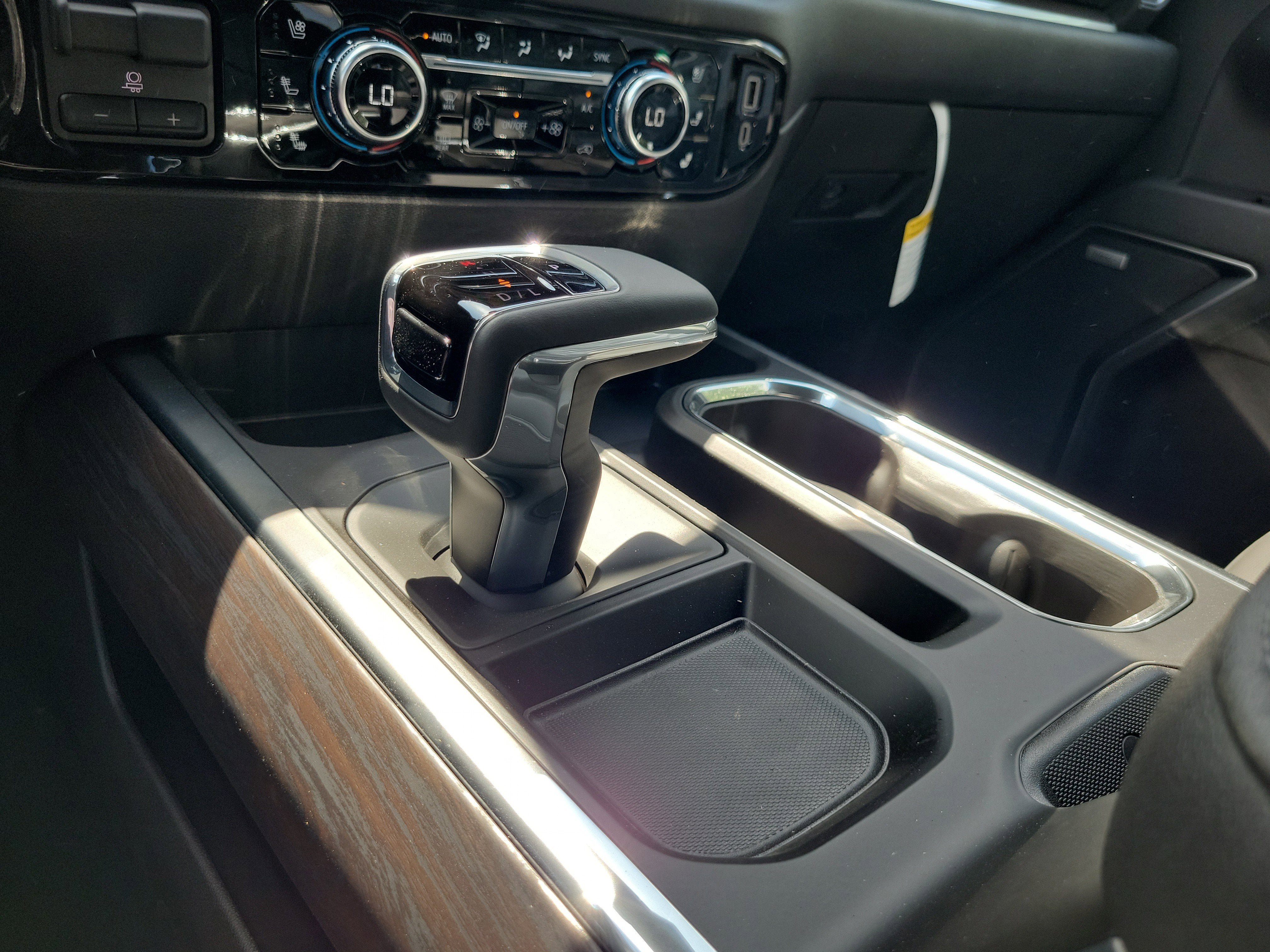 New 2026 GMC Sierra 1500 SLT AWD/4WD image 13