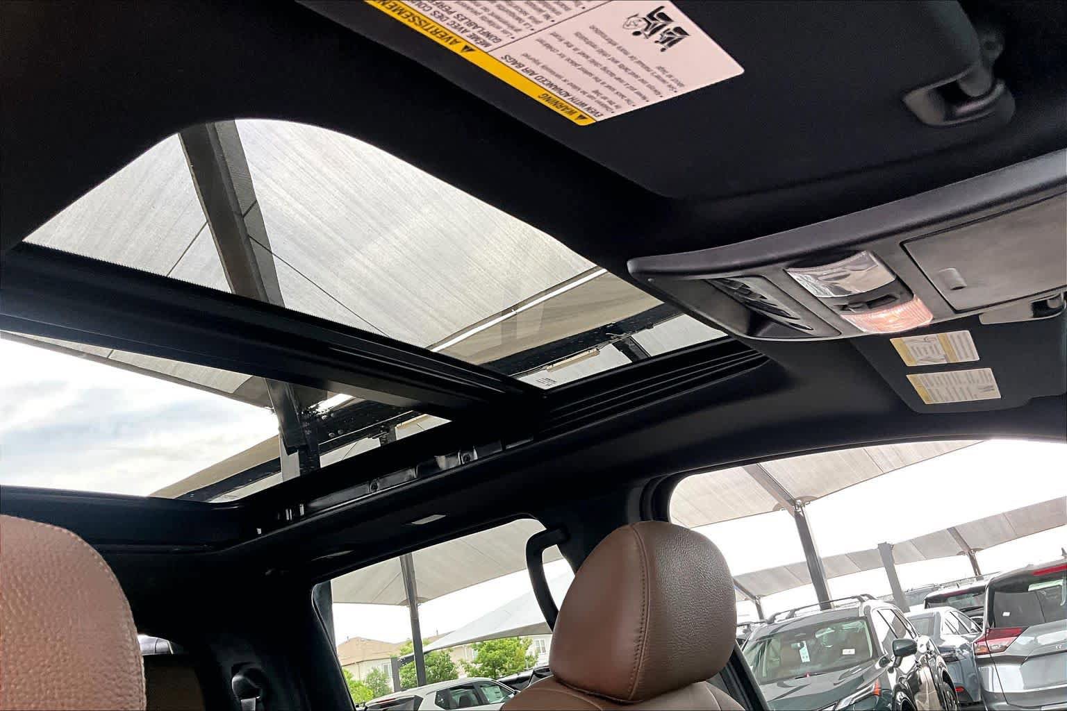 Used 2021 Nissan Titan Platinum Reserve w/ Moonroof Package AWD/4WD image 14