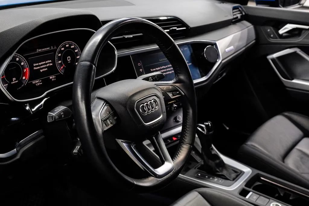 Used 2020 Audi Q3 2.0T Prestige AWD/4WD image 22