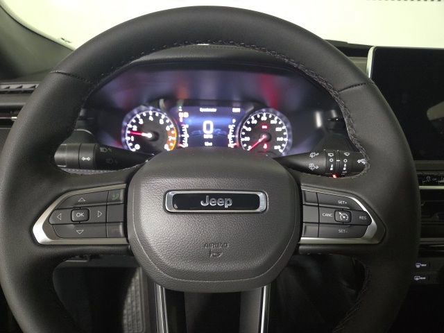 New 2026 Jeep Compass Latitude image 22