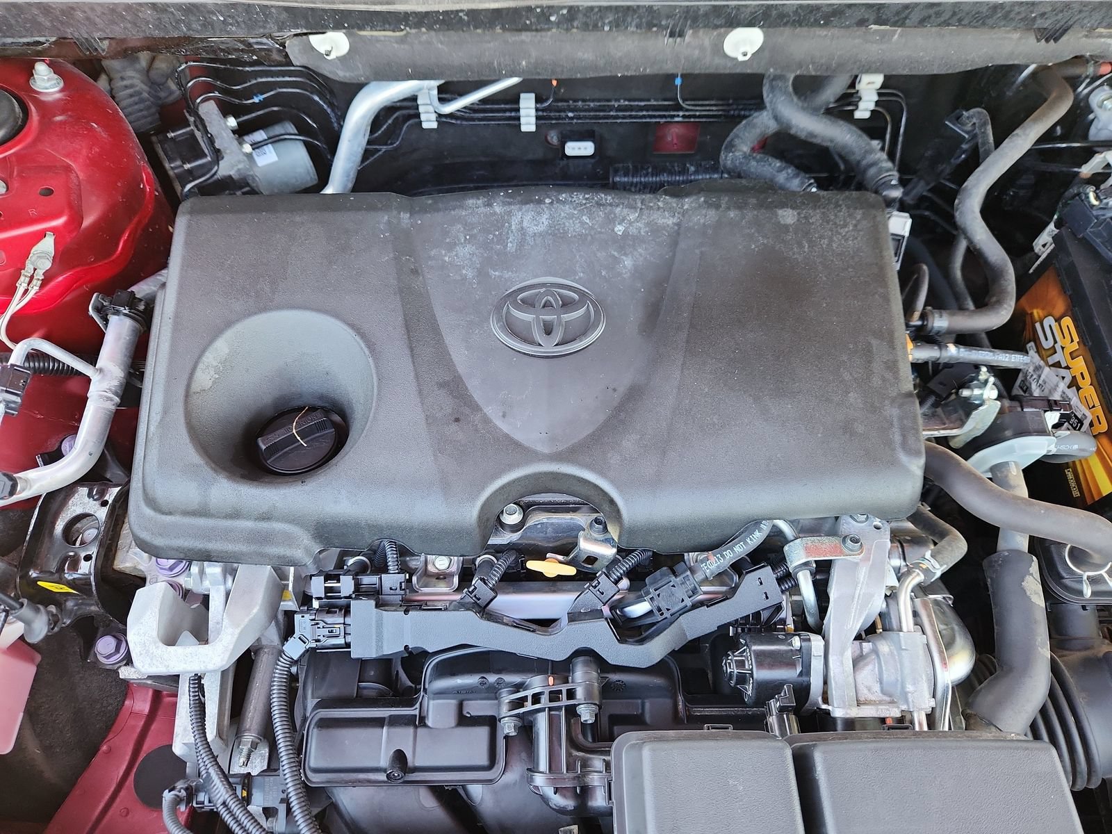 Used 2020 Toyota RAV4 LE w/ Carpet Mat Package AWD/4WD image 17