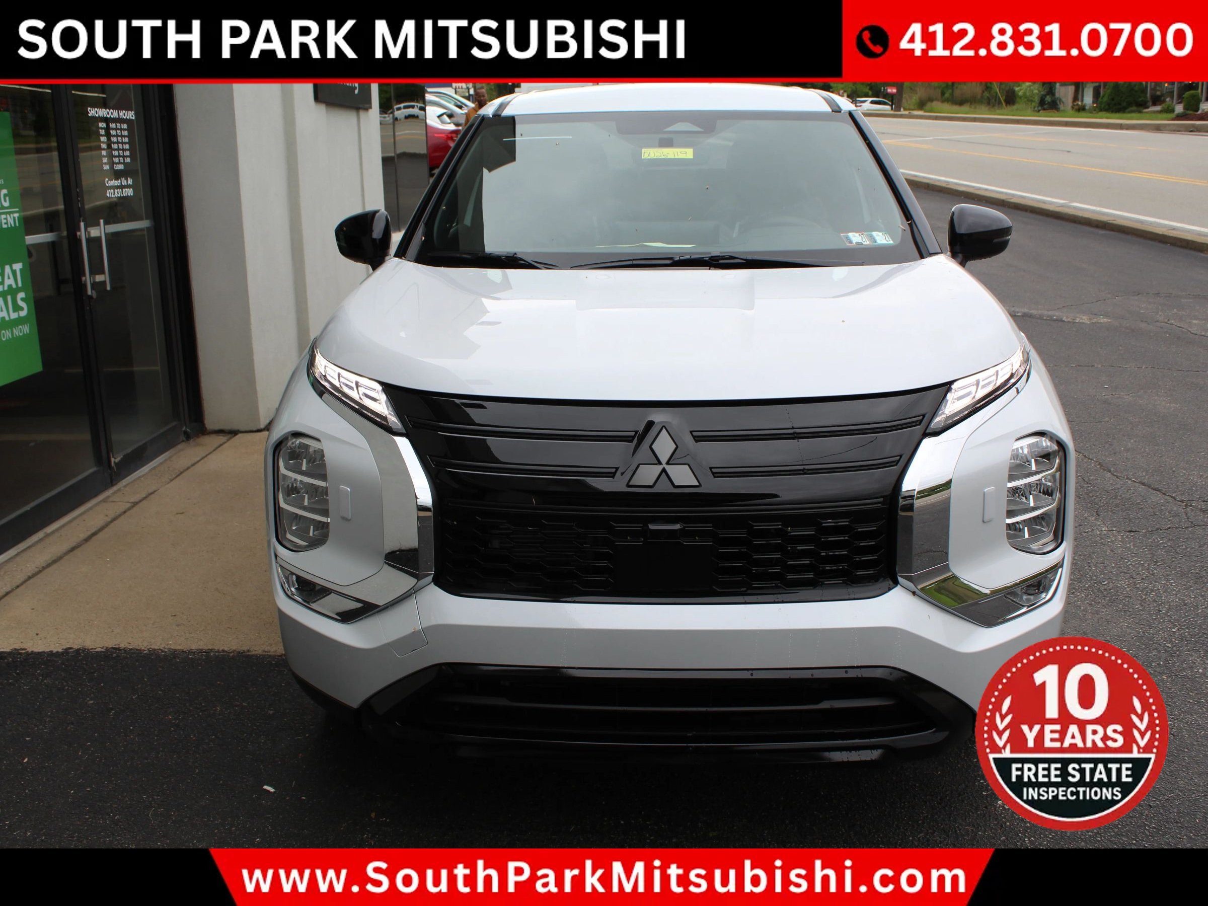 New 2026 Mitsubishi Outlander LE AWD/4WD image 4