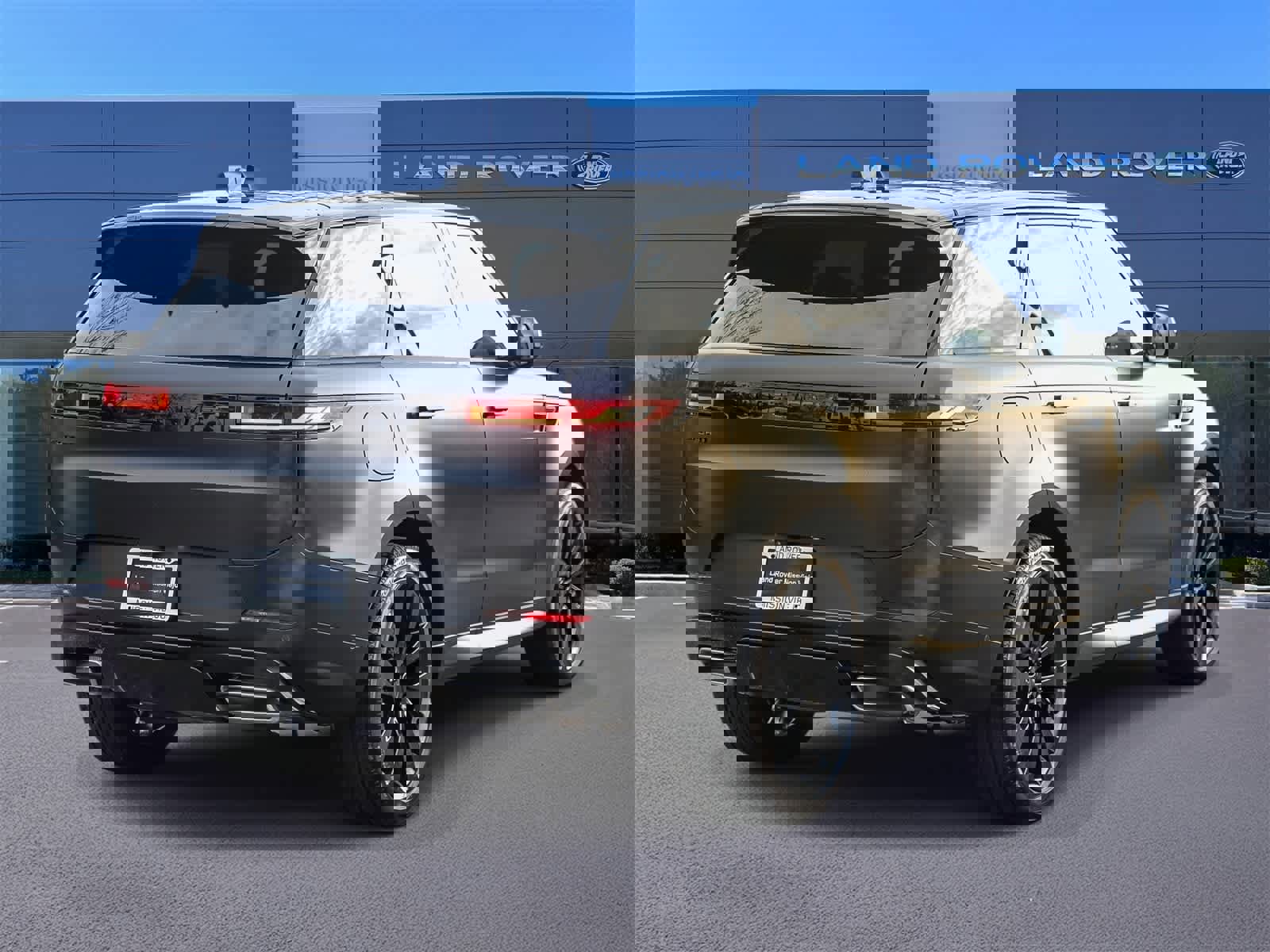 New 2026 Land Rover Range Rover Sport Dynamic SE image 5