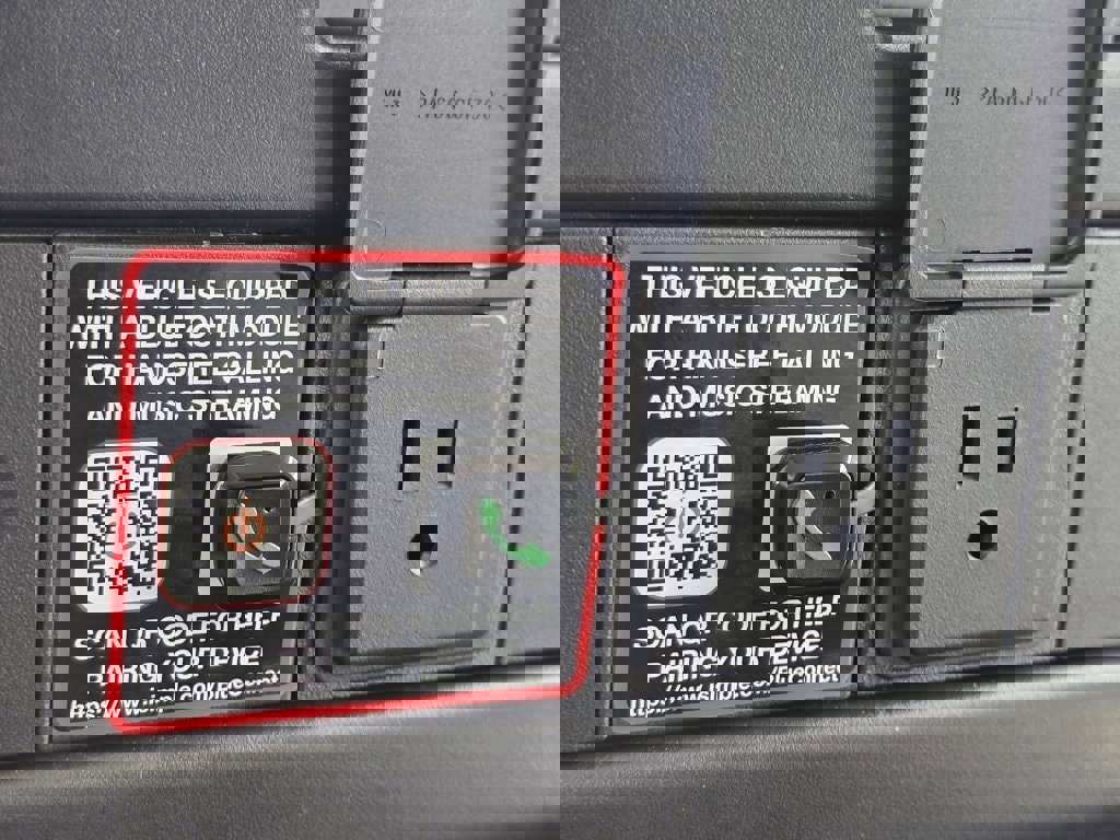 New 2025 Chevrolet Express 2500 w/ Driver Convenience Package image 5