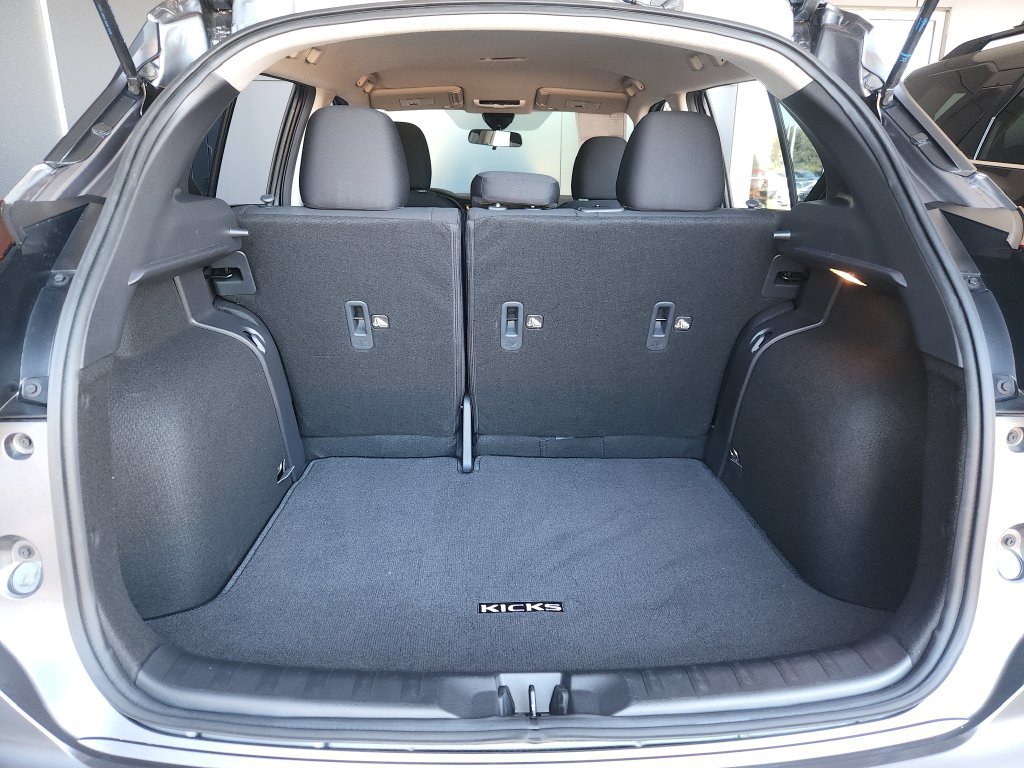 Used 2025 Nissan Kicks Play S FWD image 14