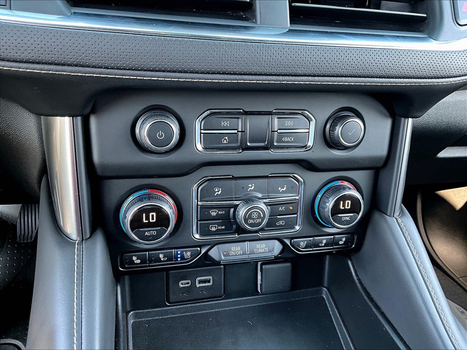 Used 2021 Chevrolet Tahoe Premier AWD/4WD image 15