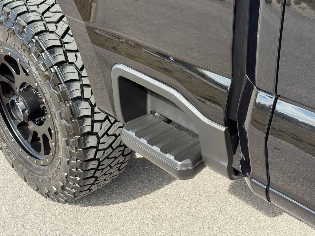 Used 2025 Ford F350 Platinum image 18