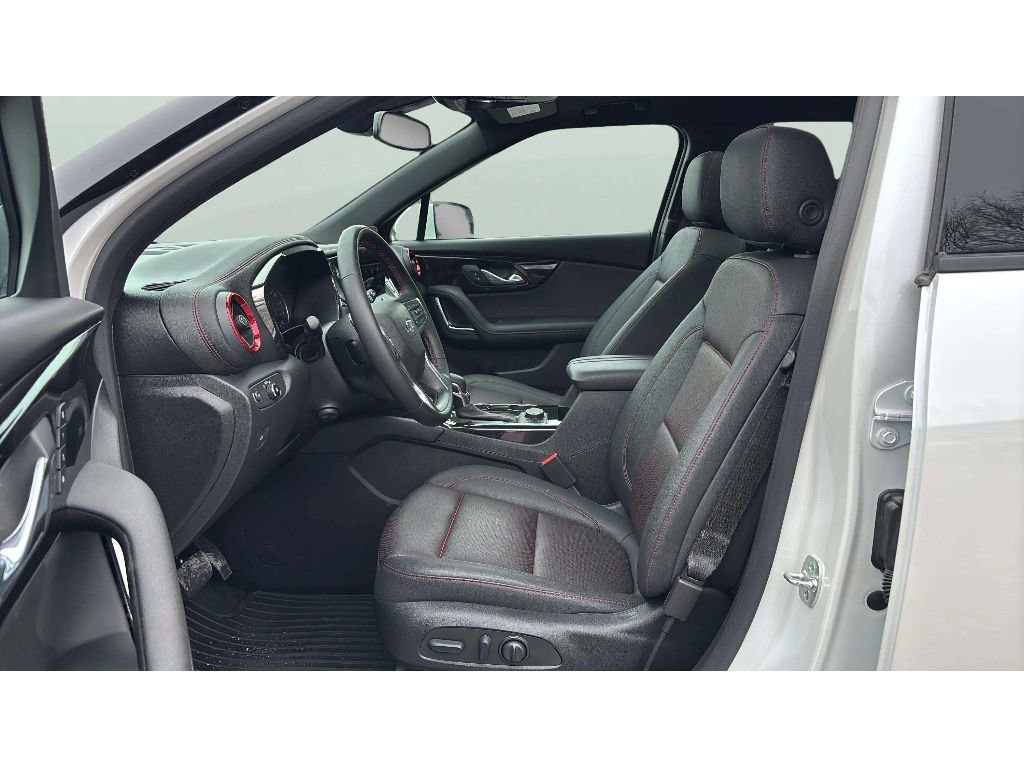 Used 2025 Chevrolet Blazer RS w/ Enhanced Convenience Package image 11