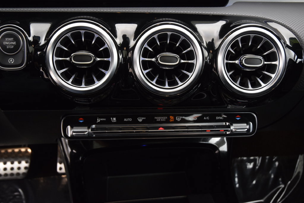 Certified 2023 Mercedes-Benz CLA 250 image 29