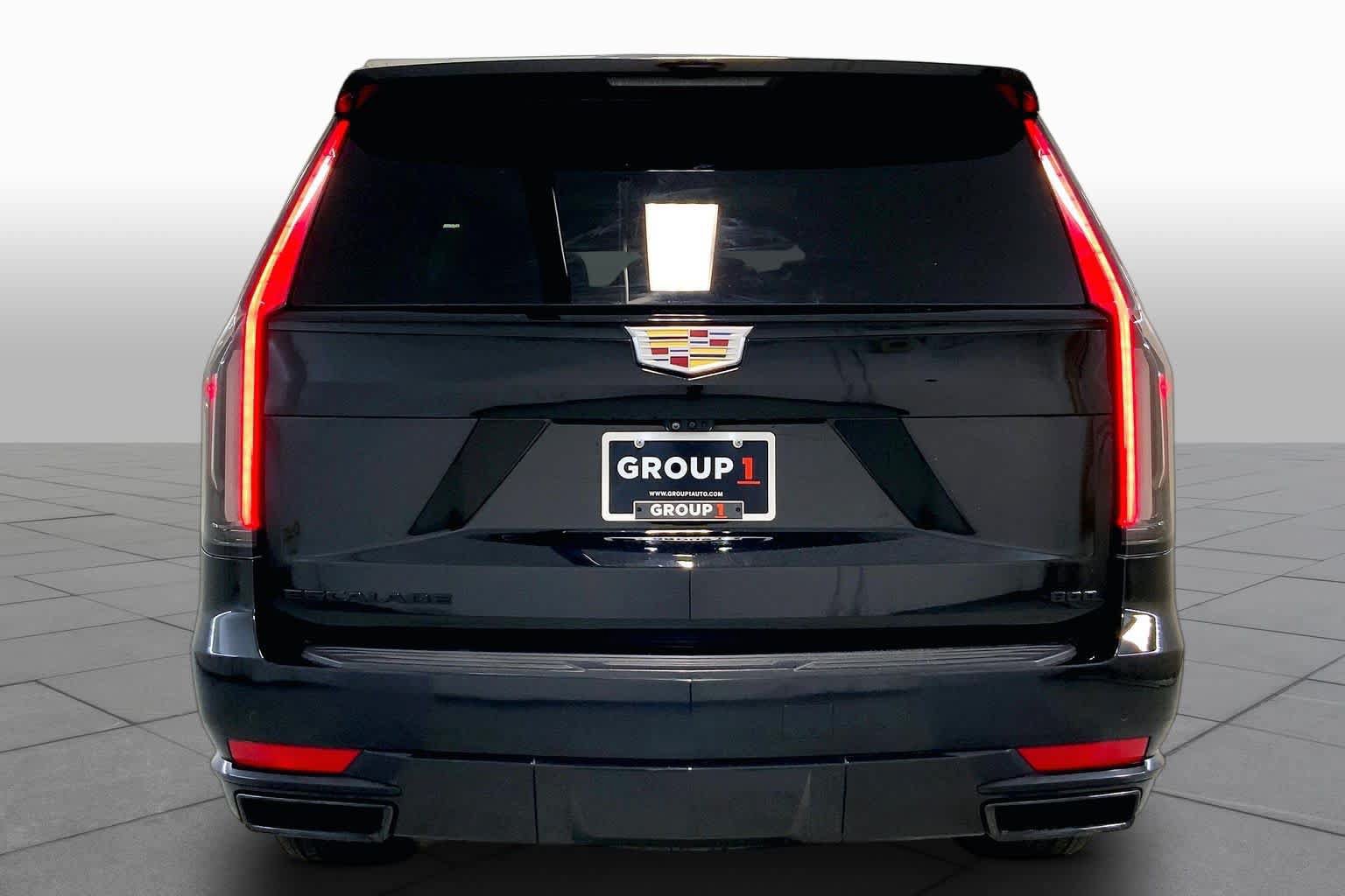 Used 2022 Cadillac Escalade Sport w/ Touring Package AWD/4WD image 4