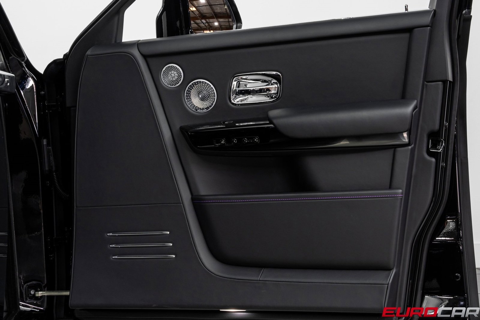 Used 2024 Rolls-Royce Phantom Sedan image 22