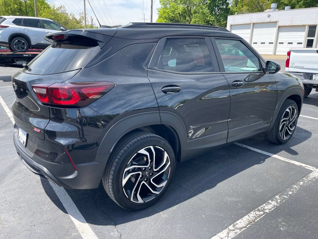 Used 2024 Chevrolet TrailBlazer RS AWD/4WD image 3