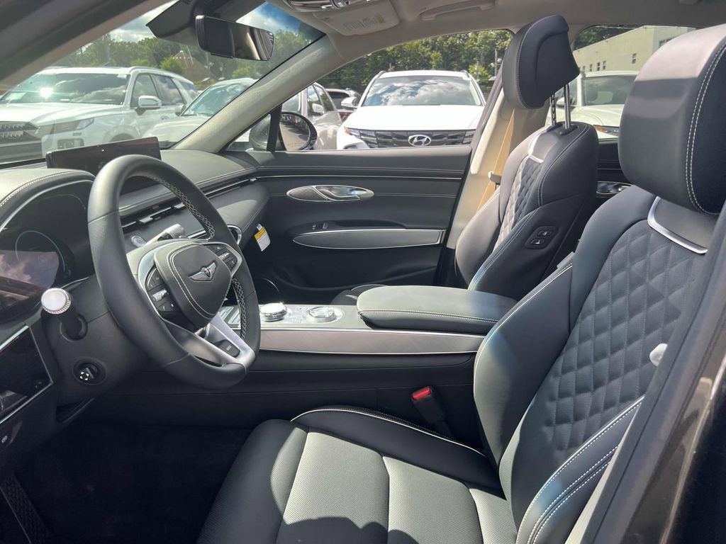 New 2025 Genesis Electrified GV70 Advanced w/ Prestige Package image 13