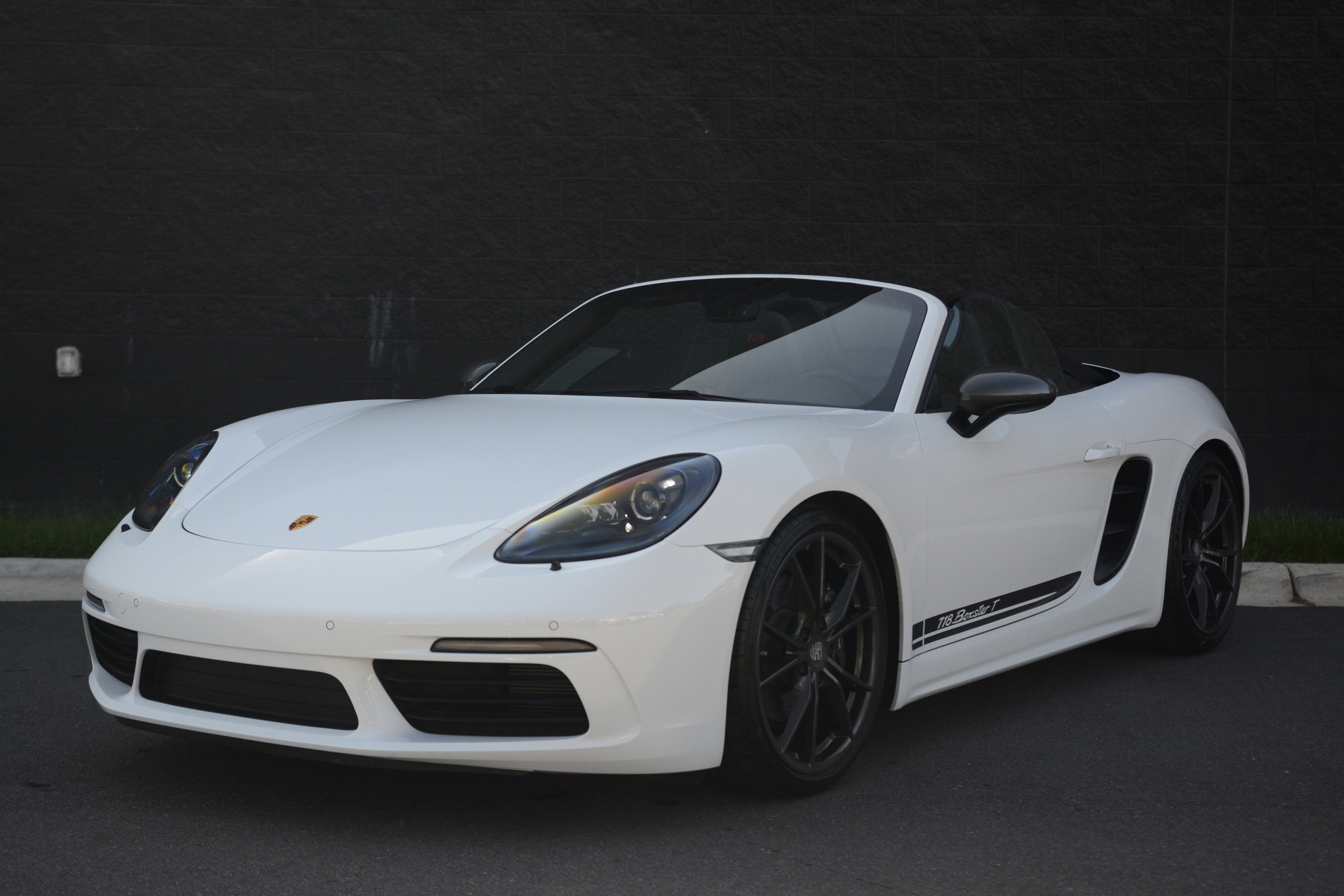 Certified 2021 Porsche 718 Boxster RWD image 1