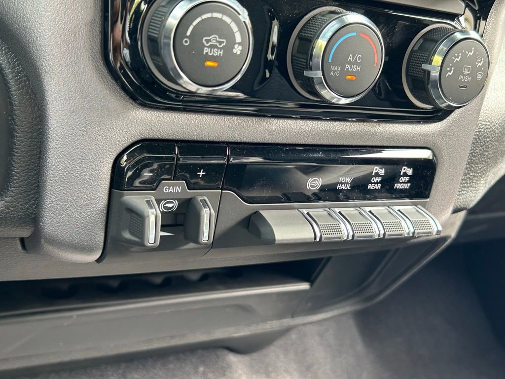 New 2025 RAM 2500 Big Horn image 46