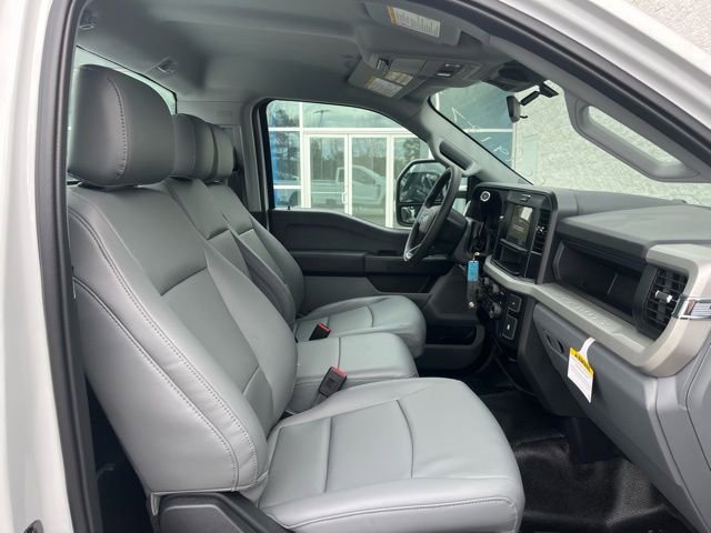 New 2026 Ford F250 XL w/ F-250 >10K GVWR Package image 5