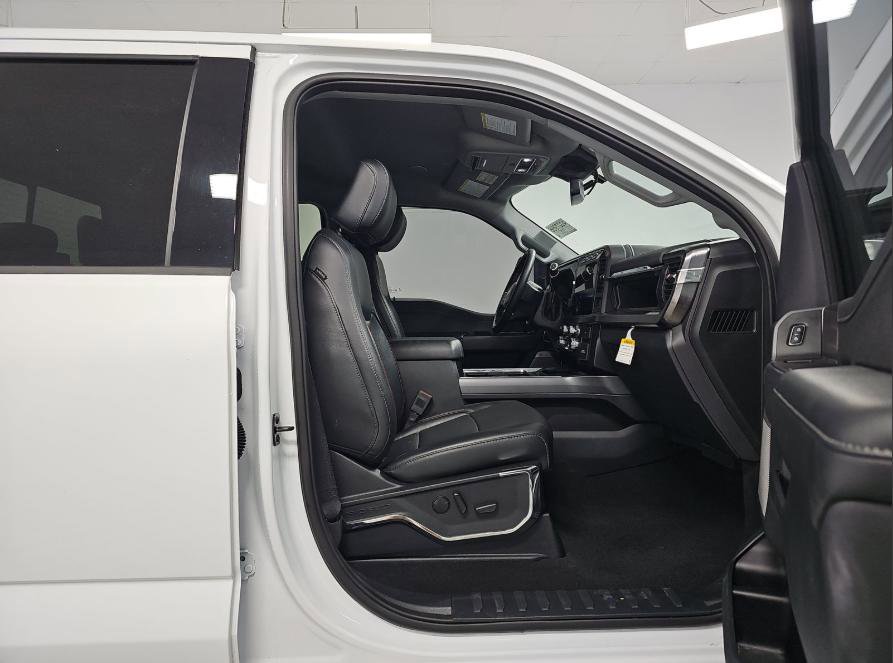 Used 2024 Ford F250 Lariat w/ Lariat Ultimate Package image 15