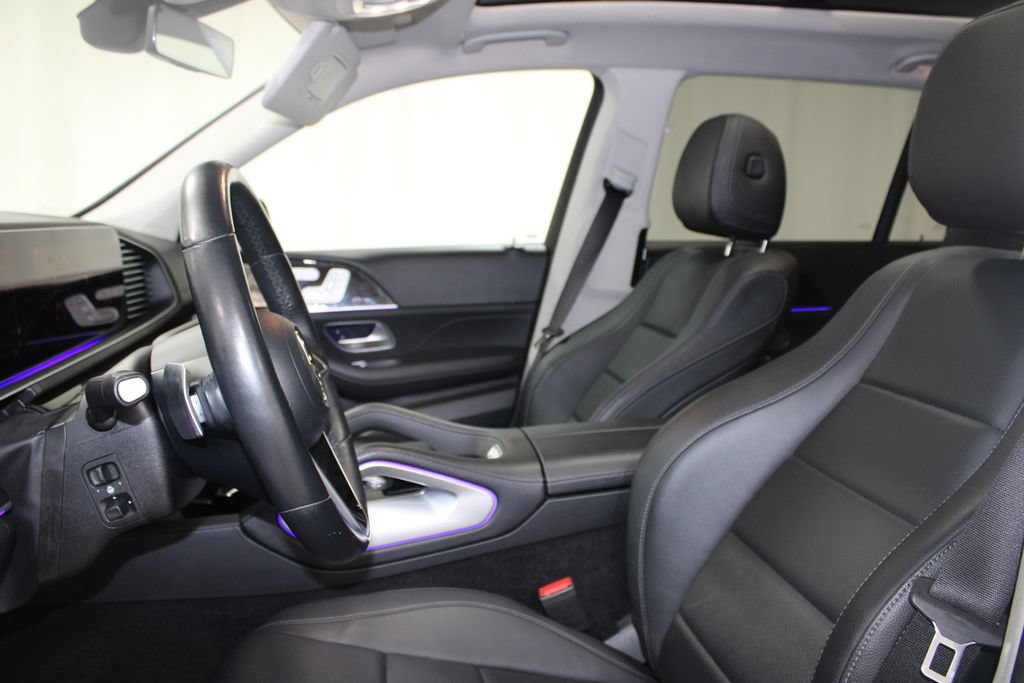 Used 2024 Mercedes-Benz GLS 450 4MATIC image 16