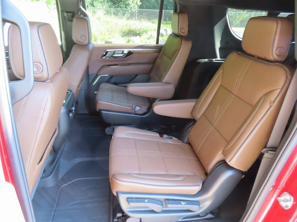 New 2026 Chevrolet Suburban High Country image 28