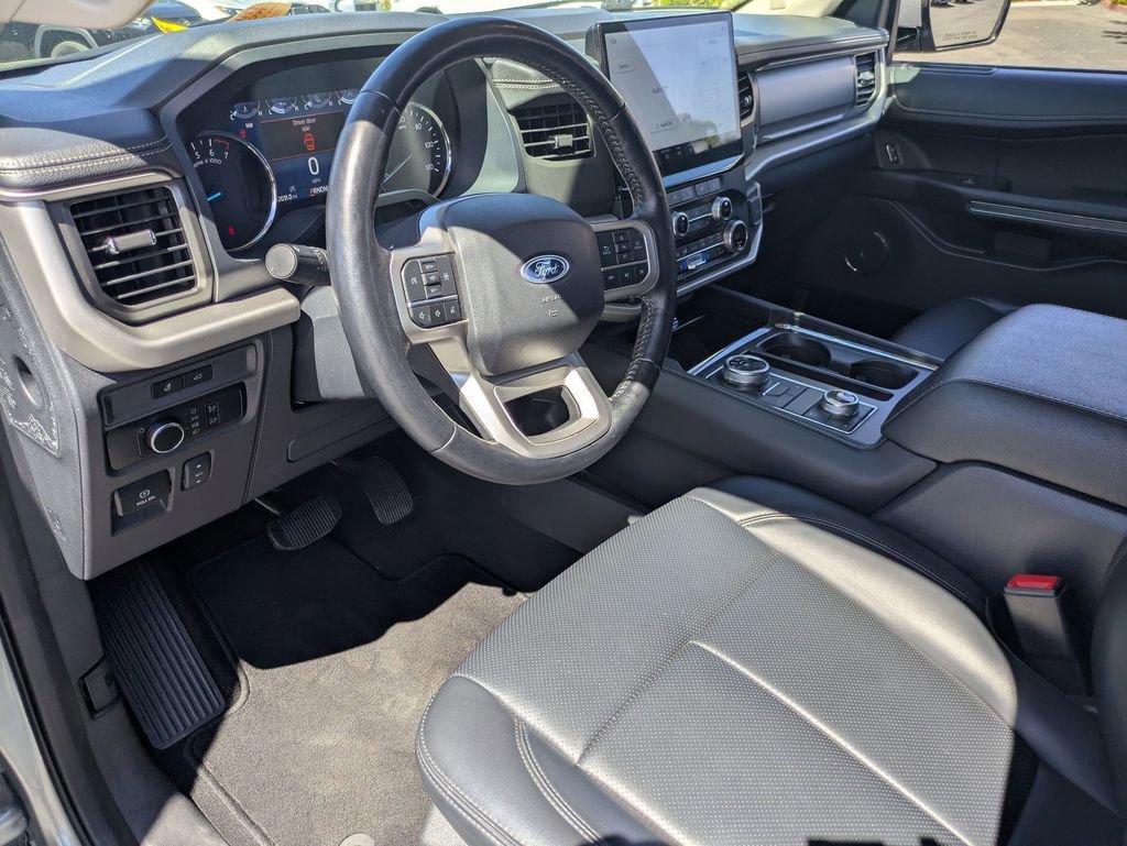 Used 2024 Ford Expedition Max XLT AWD/4WD image 16