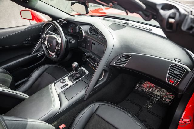 Used 2015 Chevrolet Corvette Z06 w/ 2LZ Preferred Equipment Group image 24