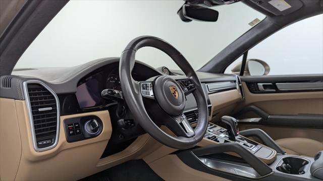Used 2019 Porsche Cayenne Turbo w/ Premium Plus Package AWD/4WD image 24