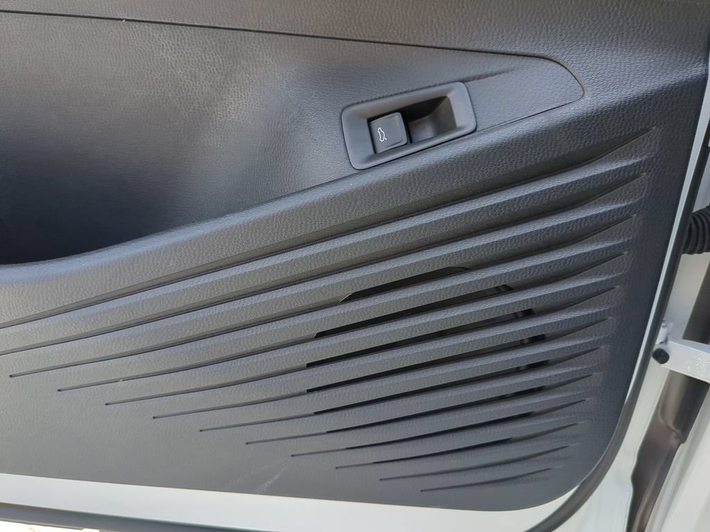 Certified 2025 Volkswagen ID.4 Pro S RWD image 20