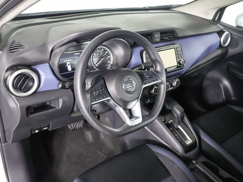Used 2024 Nissan Versa SV w/ Trunk Package image 23