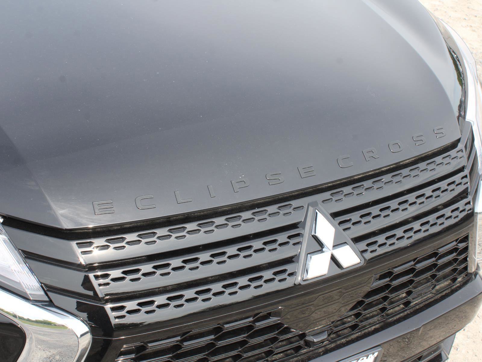 New 2025 Mitsubishi Eclipse Cross SEL image 3