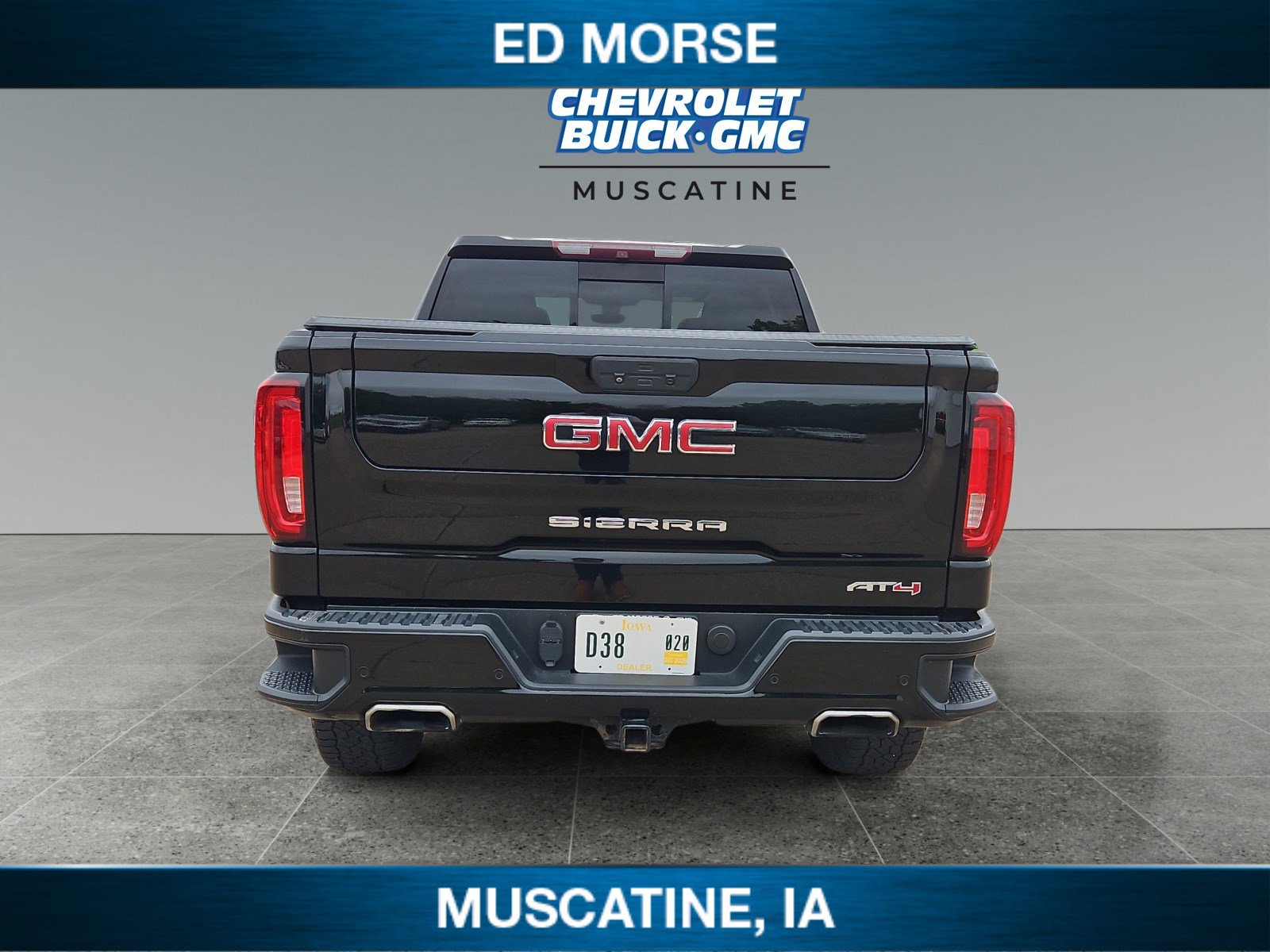 Used 2019 GMC Sierra 1500 AT4 w/ AT4 Premium Package AWD/4WD image 4