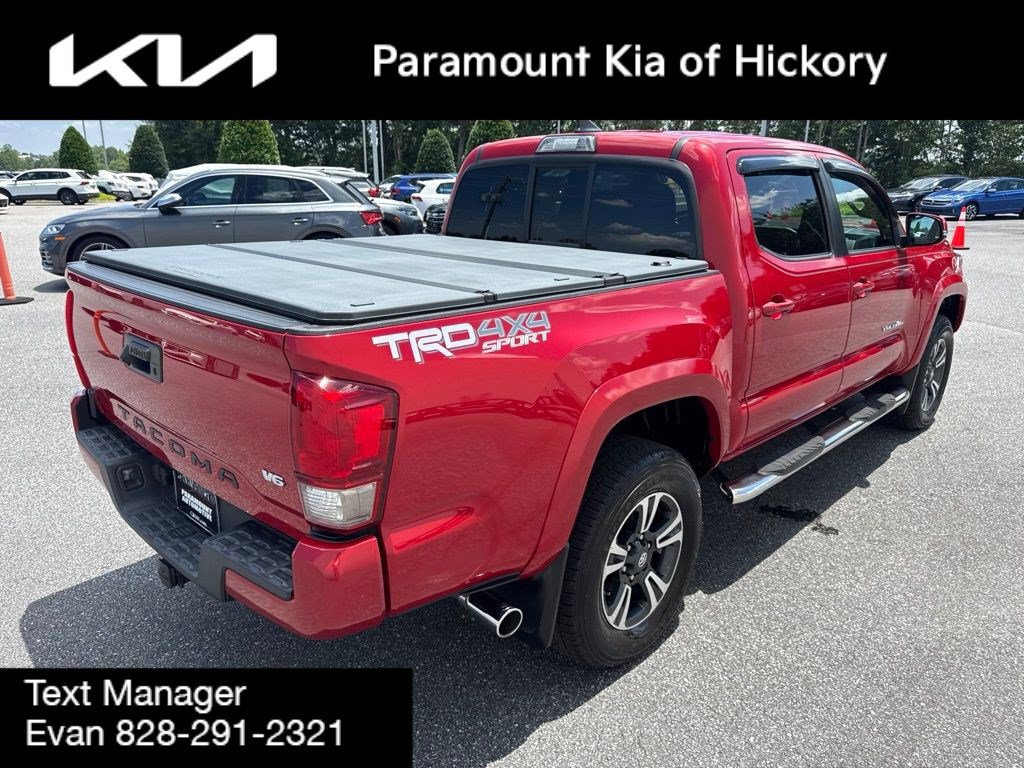Used 2016 Toyota Tacoma TRD Sport w/ Towing Package AWD/4WD image 7