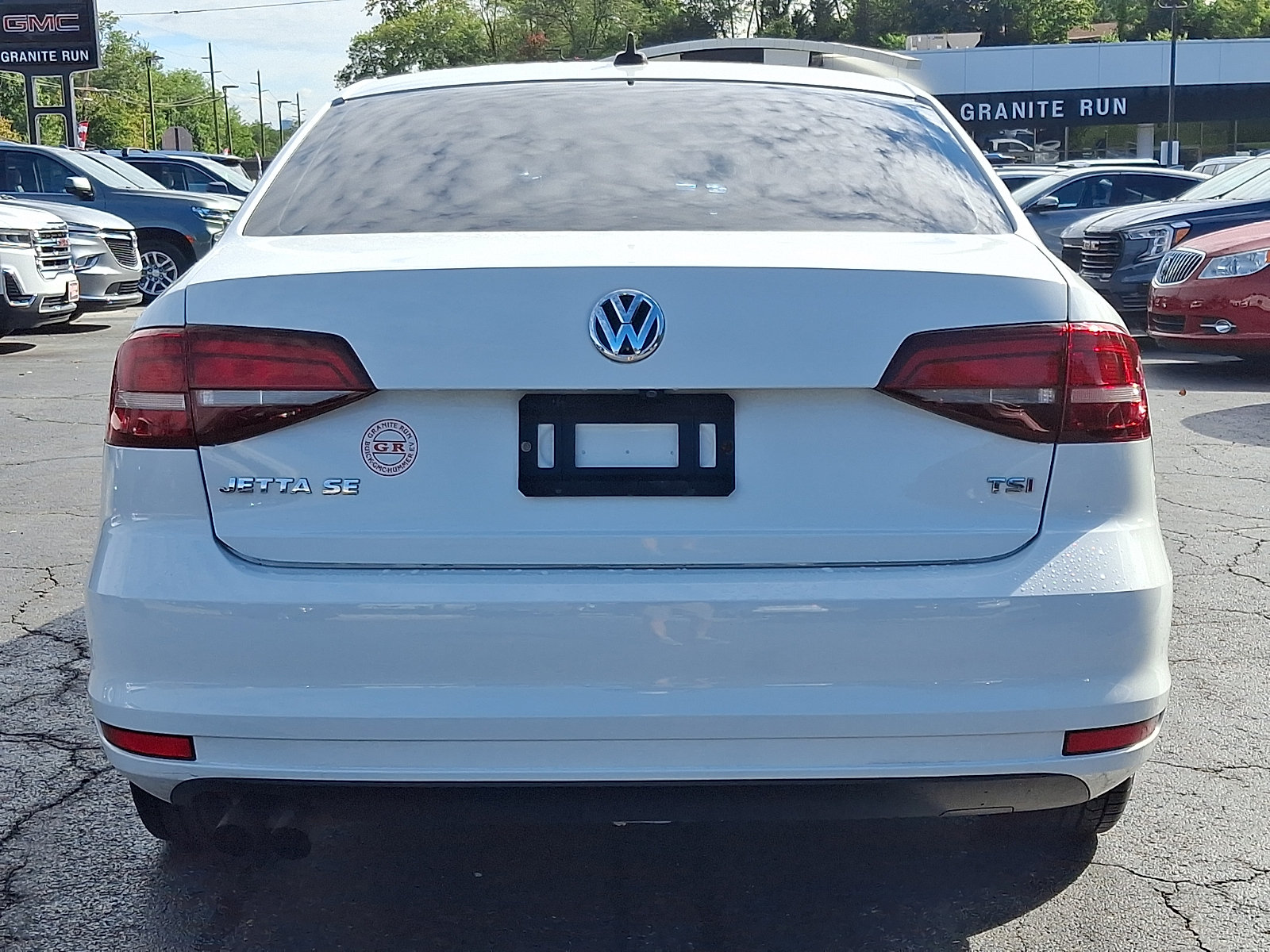 Used 2017 Volkswagen Jetta SE FWD image 5