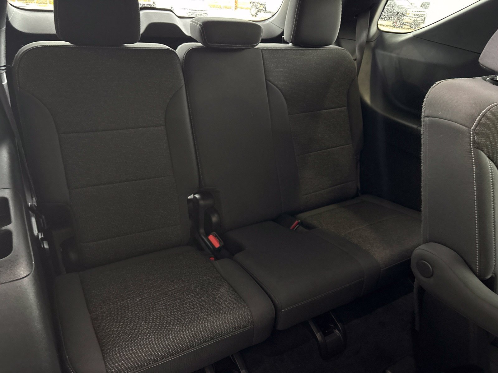Used 2024 Chevrolet Traverse LT FWD image 19