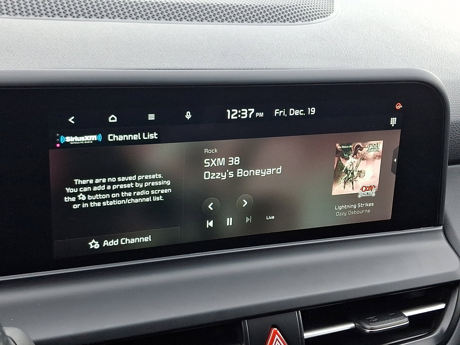 Certified 2025 Kia Seltos SX w/ SX Sunroof Package image 18