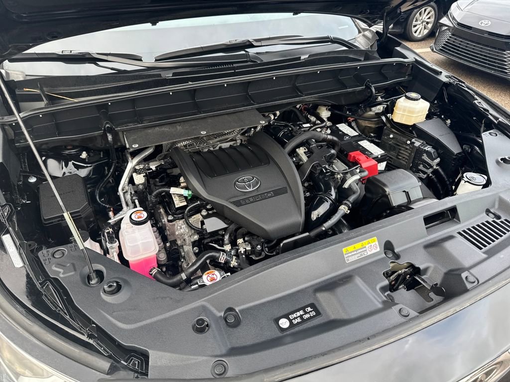 Used 2024 Toyota Highlander Platinum image 48