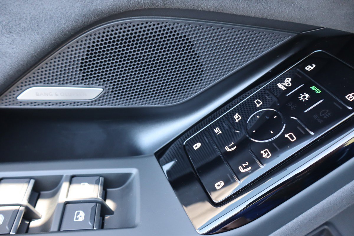 Used 2025 Audi S6 e-tron Prestige w/ 21" Black Optic Package image 20