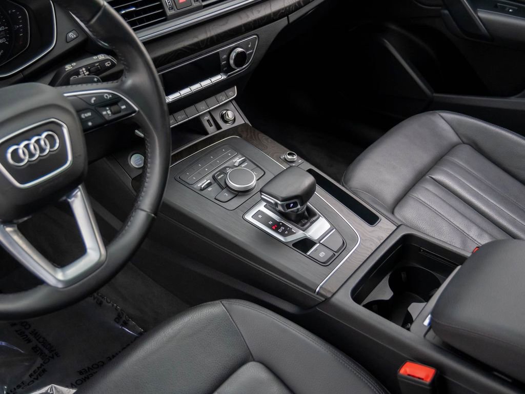 Used 2020 Audi Q5 2.0T Premium w/ Convenience Package image 14