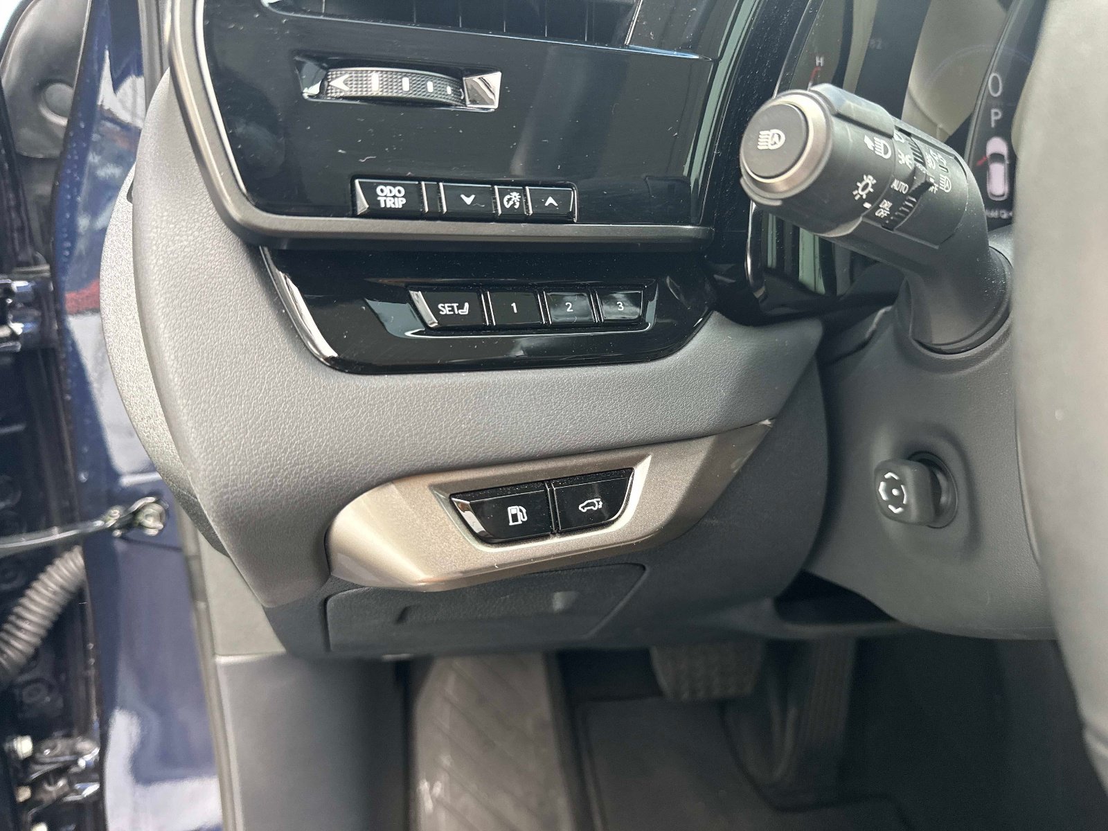 Certified 2023 Lexus RX 350 Premium Plus w/ Cold Area Package AWD/4WD image 33
