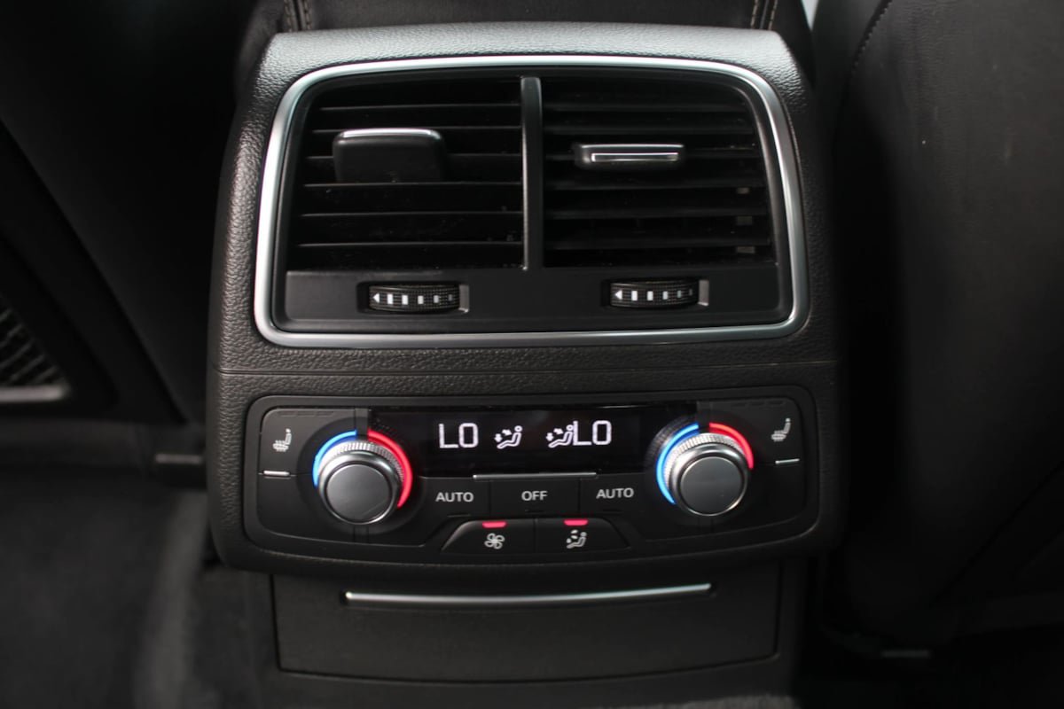 Used 2013 Audi S6 Prestige AWD/4WD image 28