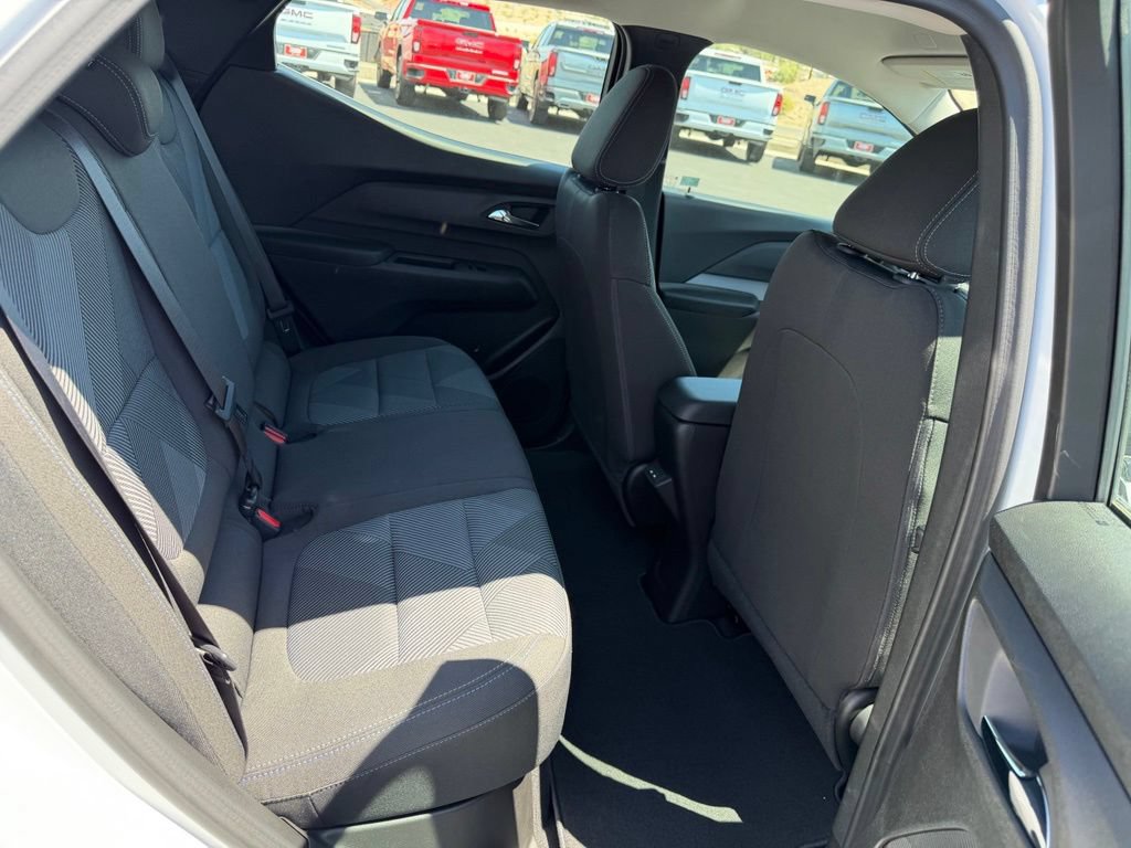 New 2027 Chevrolet Bolt LT w/ Comfort Package FWD image 15