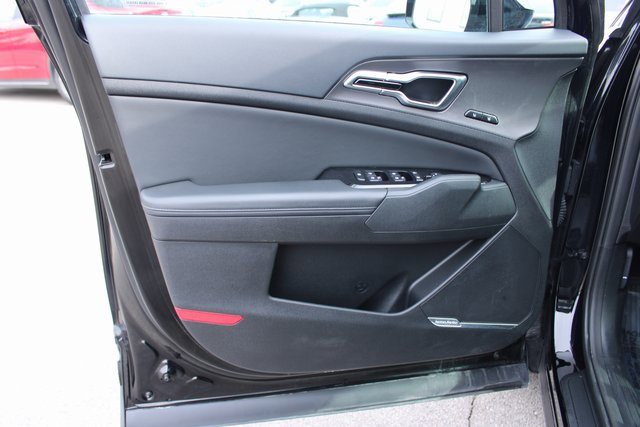 Used 2025 Kia Sportage SX image 10
