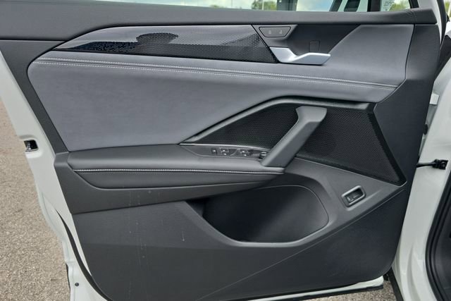 New 2026 Volkswagen Tiguan SE FWD image 22