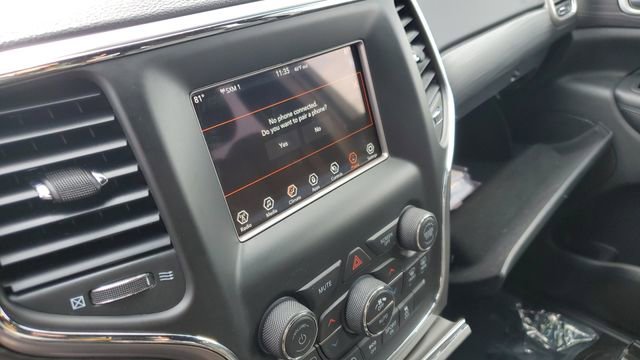 Certified 2021 Jeep Grand Cherokee Laredo image 16