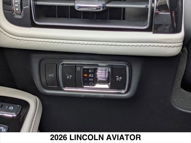 New 2026 Lincoln Aviator Reserve w/ Luxury Package RWD image 9
