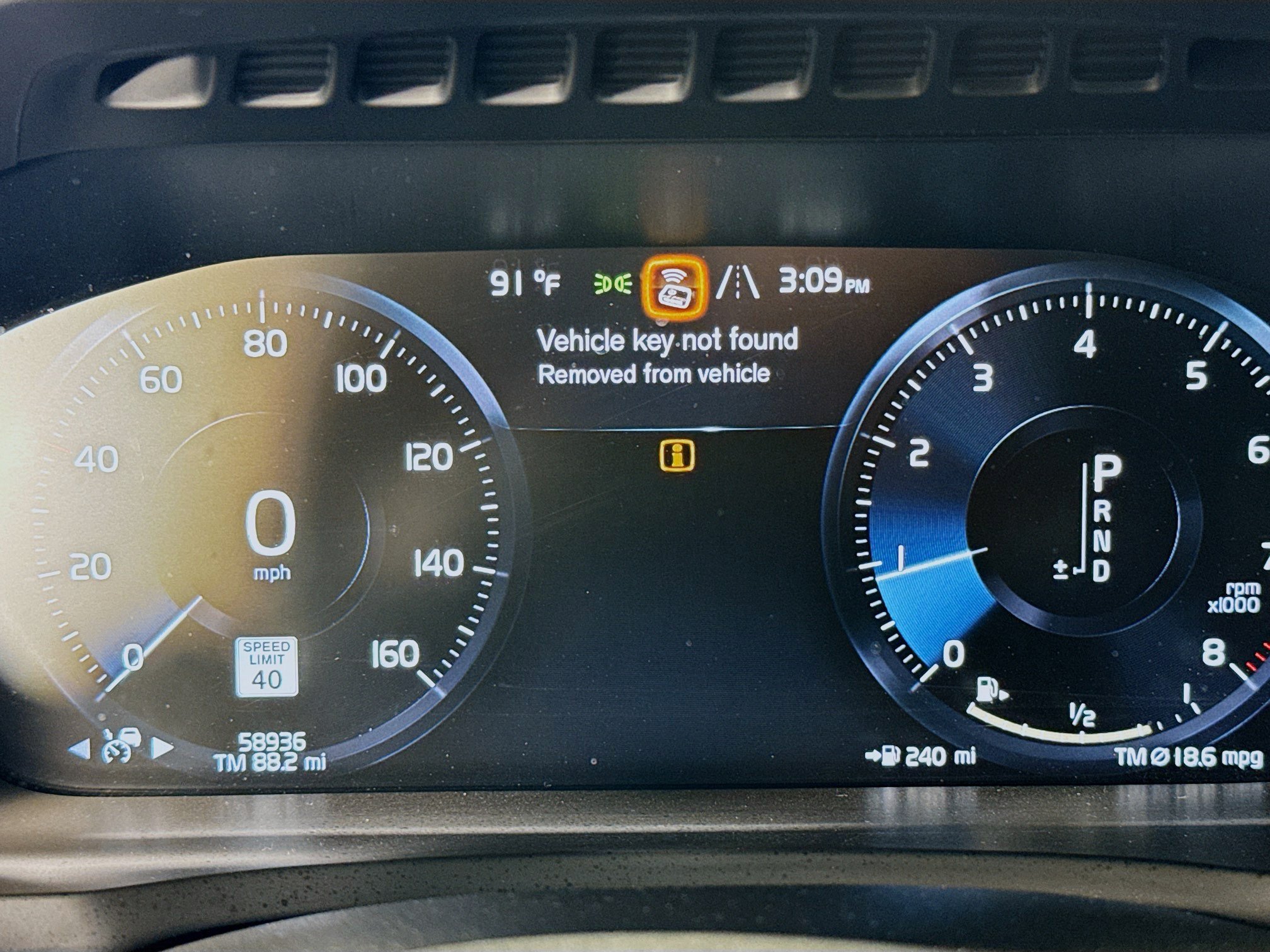 Used 2019 Volvo XC90 T6 R-Design w/ Advanced Package AWD/4WD image 13