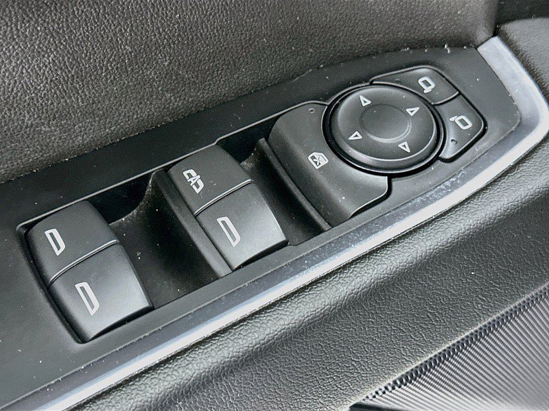Used 2024 Chevrolet Silverado 1500 LT AWD/4WD image 17